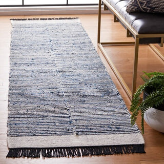 Safavieh Kilim KLM310L Blue / Ivory Area Rug Room Scene Feature