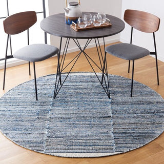 Safavieh Kilim KLM310L Blue / Ivory Area Rug Room Scene