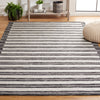 Safavieh Kilim KLM441Z Black / Ivory Area Rug Room Scene Feature