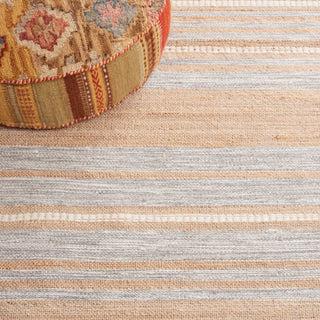 Safavieh Kilim KLM443F Natural / Grey Area Rug Detail