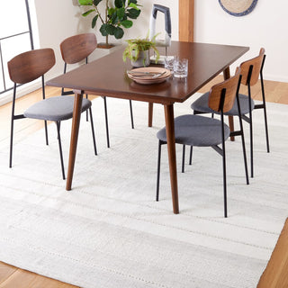 Safavieh Kilim KLM446F Ivory / Grey Area Rug Room Scene Feature