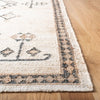 Safavieh Kilim KLM762A Ivory / Black Area Rug Detail