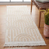 Safavieh Kilim KLM765D Gold / Ivory Area Rug Room Scene
