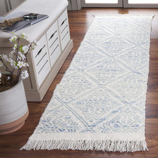 Safavieh Kilim KLM766M Blue / Ivory Area Rug Room Scene