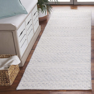 Safavieh Kilim KLM954F Ivory / Grey Area Rug Room Scene