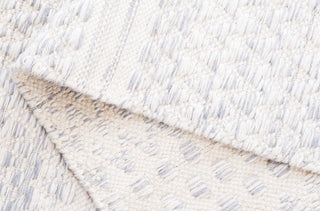 Safavieh Kilim KLM954F Ivory / Grey Area Rug Fold