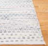 Safavieh Kilim KLM954H Ivory / Dark Grey Area Rug Detail