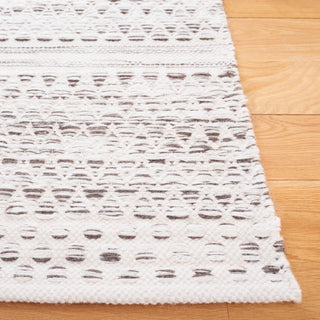 Safavieh Kilim KLM954T Ivory / Brown Area Rug Detail