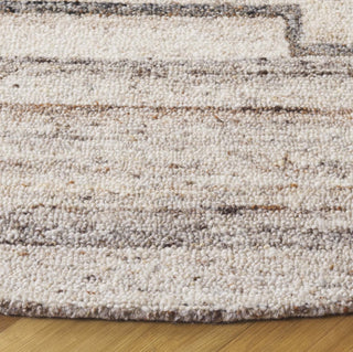 Safavieh Kenya KNY133T Brown / Beige Area Rug Detail