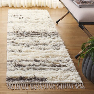 Safavieh Kenya KNY233A Grey / Ivory Area Rug Room Scene Feature