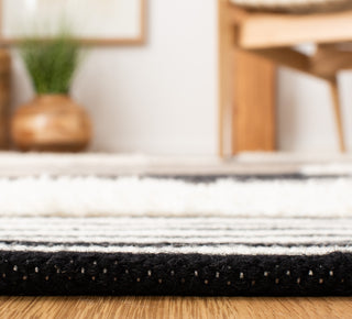 Safavieh Kenya KNY278Z Black / Ivory Area Rug Detail