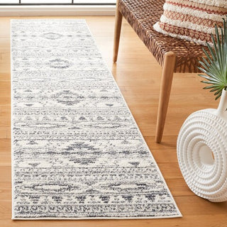 Safavieh Layla LAY105 Ivory / Grey Area Rug Room Scene Feature