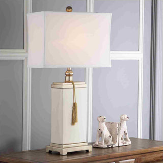 Safavieh Amiliana LIT4000A Creme Lamp Room Scene On Feature