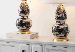 Safavieh Color Swirls LIT4159B Black / White Lamp Room Scene On Feature