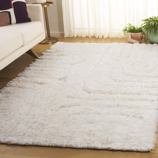 Safavieh Manhattan MAN651A Ivory Area Rug Room Scene Feature