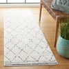 Safavieh Melody MEL102 Ivory / Black Area Rug Room Scene Feature