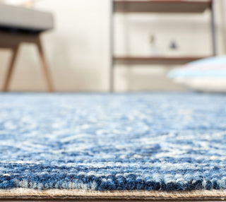 Safavieh Metro MET115M Blue Area Rug Detail