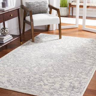 Safavieh Metro MET176B Beige / Grey Area Rug Room Scene