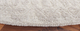 Safavieh Metro MET176B Beige / Grey Area Rug Detail