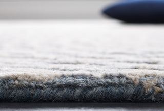 Safavieh Metro MET180F Grey / Beige Area Rug Detail