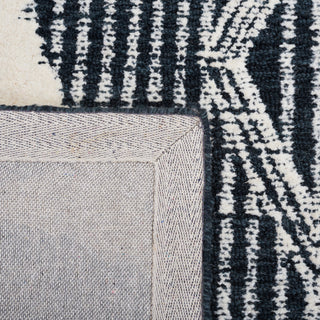 Safavieh Metro MET185Z Black / Ivory Area Rug Backing