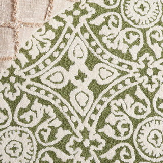 Safavieh Metro MET256Y Green / Ivory Area Rug Detail