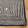 Safavieh Metro MET454Z Black / Beige Area Rug Detail