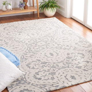 Safavieh Metro MET477F Ivory / Grey Area Rug Room Scene