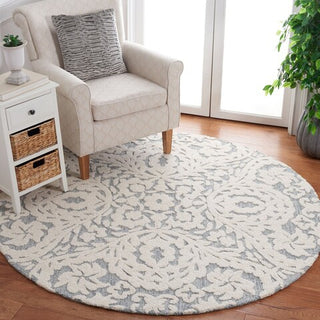 Safavieh Metro MET477F Ivory / Grey Area Rug Room Scene