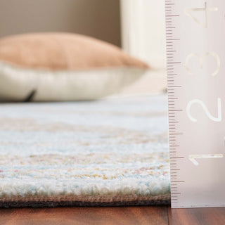 Safavieh Metro MET575L Light Blue / Green Area Rug Detail