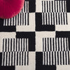 Safavieh Metro MET869Z Black / Ivory Area Rug Detail