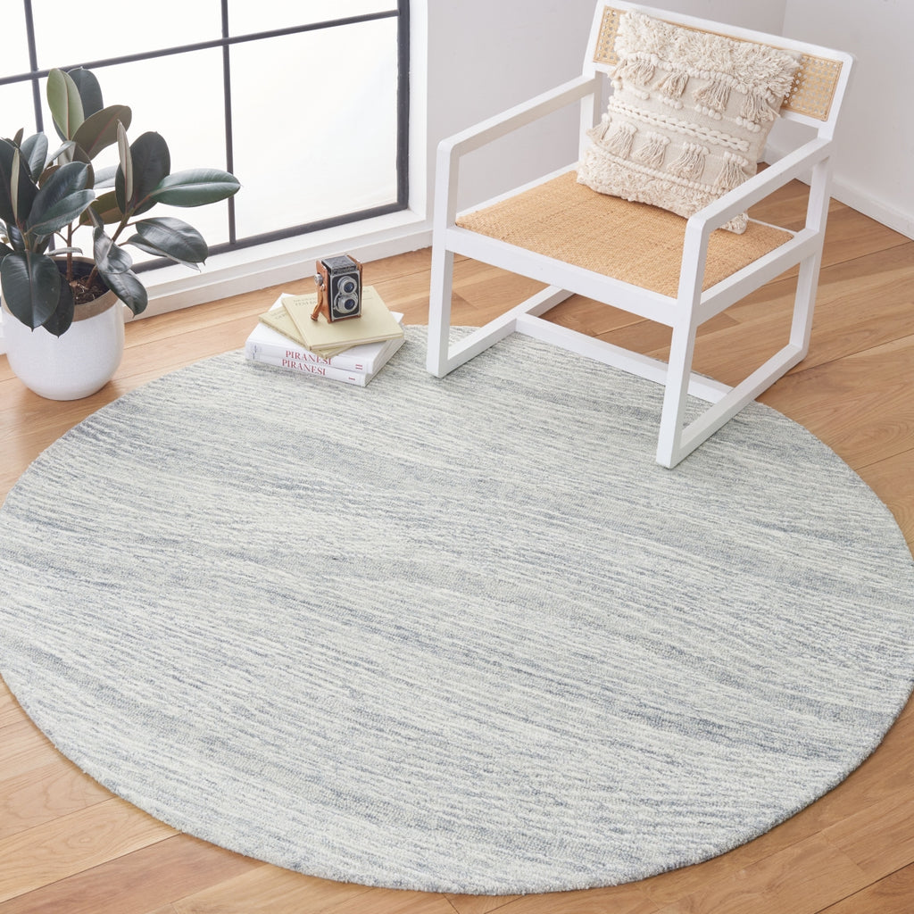 Safavieh Metro MET995F Grey / Ivory Area Rug Room Scene Feature