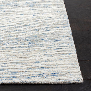 Safavieh Metro MET995L Light Blue / Ivory Area Rug Detail