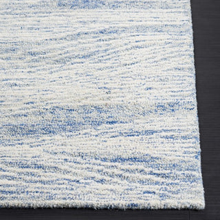 Safavieh Metro MET995M Blue / Ivory Area Rug Detail