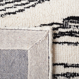 Safavieh Metro MET995Z Black / Ivory Area Rug Backing