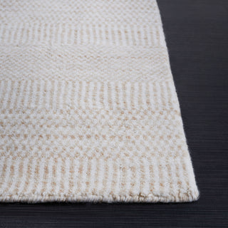 Safavieh Mirage MIR125B Beige / Ivory Area Rug Detail