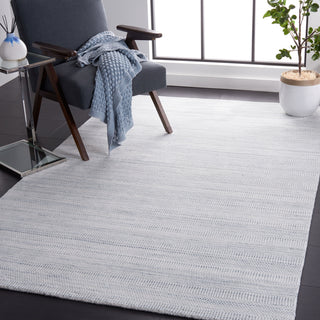 Safavieh Mirage MIR125F Light Grey / Ivory Area Rug Room Scene Feature