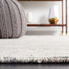 Safavieh Mirage MIR462H Ivory / Dark Grey Area Rug Detail