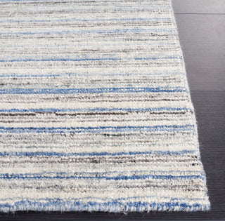 Safavieh Mirage MIR462M Ivory / Blue Area Rug Detail