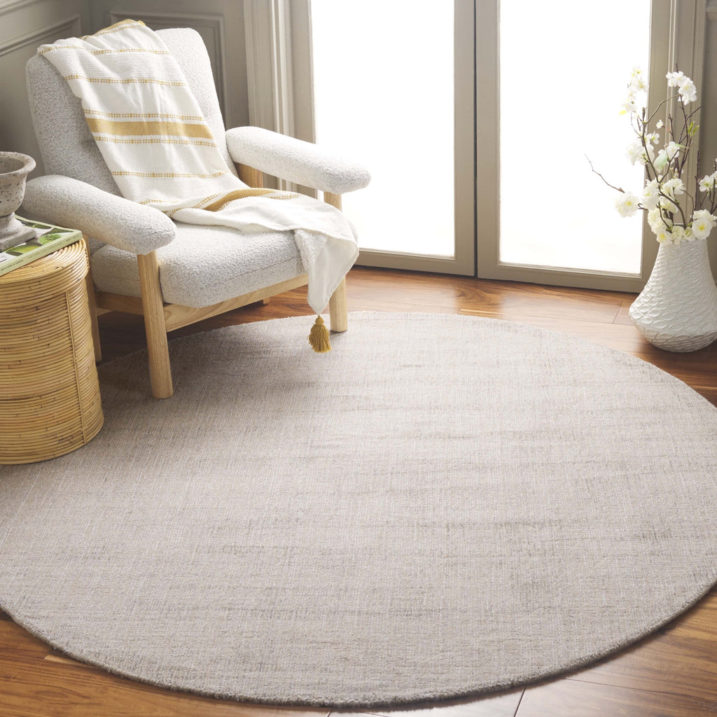 Safavieh Mirage MIR731B Beige Area Rug Room Scene Feature