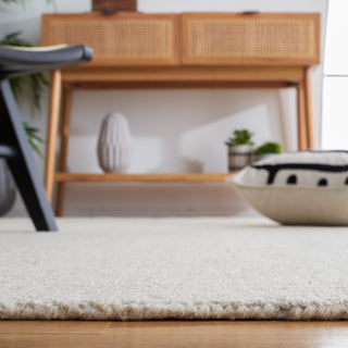 Safavieh Micro-loop MLP537F Light Grey / Ivory Area Rug Detail