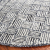 Safavieh Micro-loop MLP537H Dark Grey / Ivory Area Rug Detail