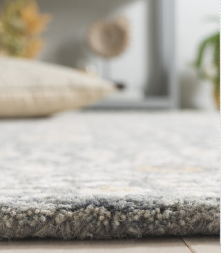 Safavieh Micro-loop MLP801G Silver / Ivory Area Rug Detail