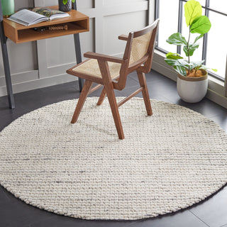 Safavieh Marbella MRB205F Grey / Ivory Area Rug Room Scene