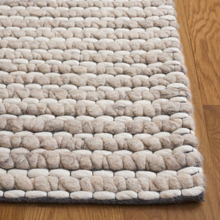 Safavieh Marbella MRB205G Silver / Ivory Area Rug Detail