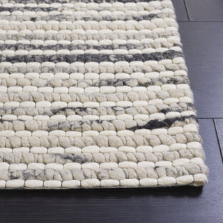 Safavieh Marbella MRB205Z Black / Ivory Area Rug Detail