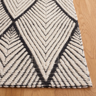Safavieh Marbella MRB454Z Black / Ivory Area Rug Detail