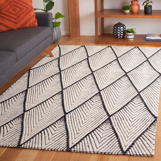 Safavieh Marbella MRB454Z Black / Ivory Area Rug Room Scene