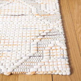 Safavieh Marbella MRB903P Ivory / Orange Area Rug Detail