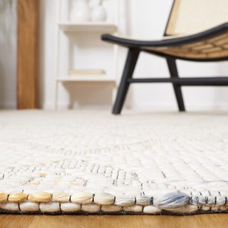 Safavieh Marbella MRB903P Ivory / Orange Area Rug Detail